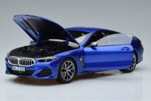 BMW M850i G15 Син Металик Norev 1:18 183286 Метал — снимка 2 от 7