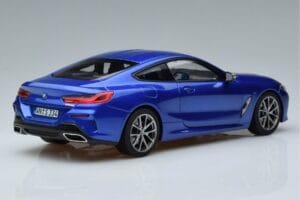 BMW M850i G15 Син Металик Norev 1:18 183286 Метал — снимка 3 от 7