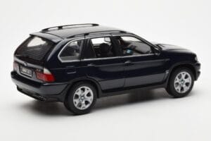 BMW X5 4.4i E53 Тъмно Синьо Kyosho 1:18 08521DB Метал — снимка 3 от 8