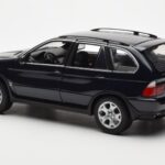BMW X5 4.4i E53 Тъмно Синьо Kyosho 1:18 - image 7 of 8