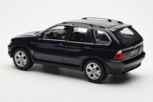 BMW X5 4.4i E53 Тъмно Синьо Kyosho 1:18 08521DB Метал — снимка 7 от 8