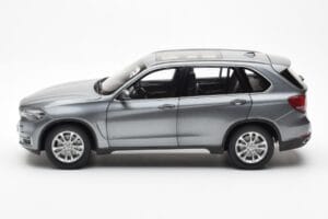 BMW X5 F15 Space Сив Paragon 1:18 80432318988 Метал — снимка 4 от 8