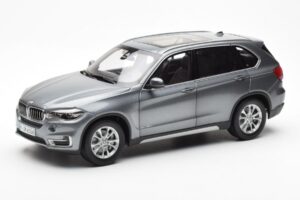 BMW X5 F15 Space Сив Paragon 1:18