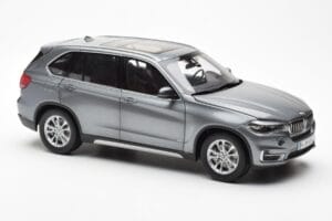 BMW X5 F15 Space Сив Paragon 1:18 80432318988 Метал — снимка 6 от 8