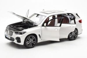 BMW X5 G05 Бял Paragon 1:18 80432450996 Метал — снимка 2 от 8