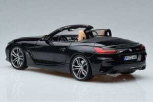 BMW Z4 G29 Черен Металик Norev 1:18 183272 Метал — снимка 6 от 7