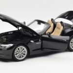 BMW Z4 E89 Spider Черен Металик Kyosho 1:18 - image 2 of 9