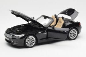 BMW Z4 E89 Spider Черен Металик Kyosho 1:18 08771BK Метал — снимка 2 от 9