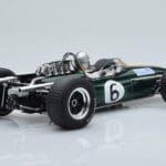 Brabham BT20 Repco #6 D. Hulme British GP 1966 MCG 1:18 - image 2 of 6