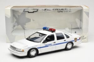 Chevrolet Caprice Cheyenne Полиция UT Models 1:18 21025 Метал — снимка 6 от 6