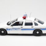 Chevrolet Caprice Sebring Полиция UT Models 1:18 - image 3 of 6