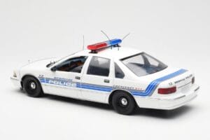 Chevrolet Caprice Sebring Полиция UT Models 1:18 21029 Метал — снимка 5 от 6