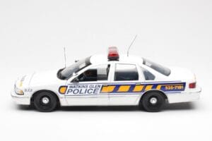 Chevrolet Caprice Watkins Glen Полиция UT Models 1:18 21028 Метал — снимка 3 от 6