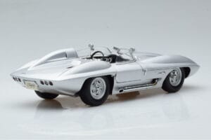 Chevrolet Corvette C1 Stingray Concept AUTOart 1:18 71000 Метал — снимка 3 от 8