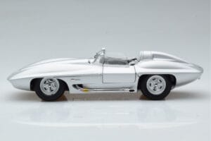Chevrolet Corvette C1 Stingray Concept AUTOart 1:18 71000 Метал — снимка 5 от 8