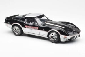 Chevrolet Corvette C3 Pace Car Indianapolis 500 1978 UT Models 1:18 21070 Метал — снимка 4 от 6