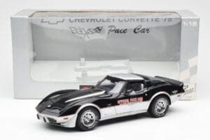 Chevrolet Corvette C3 Pace Car Indianapolis 500 1978 UT Models 1:18 21070 Метал — снимка 6 от 6
