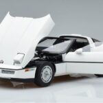 Chevrolet Corvette C4 Бял AUTOart 1:18 71243 Метал - image 2 of 8