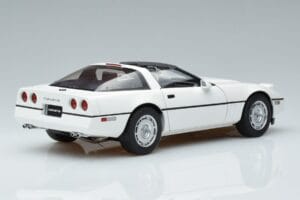 Chevrolet Corvette C4 Бял AUTOart 1:18 71243 Метал — снимка 3 от 8