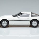 Chevrolet Corvette C4 Бял AUTOart 1:18 71243 Метал - image 5 of 8