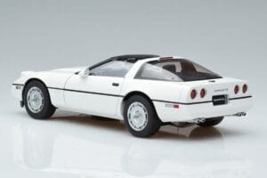 Chevrolet Corvette C4 Бял AUTOart 1:18 71243 Метал — снимка 7 от 8