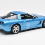 Chevrolet Corvette C5 Синьо Металик UT Models 1:18 - image 2 of 6