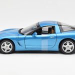 Chevrolet Corvette C5 Синьо Металик UT Models 1:18 - image 3 of 6