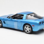 Chevrolet Corvette C5 Синьо Металик UT Models 1:18 - image 5 of 6