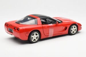 Chevrolet Corvette C5 Hardtop Червен UT Models 1:18 21041 Метал — снимка 2 от 6