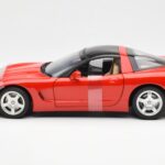 Chevrolet Corvette C5 Hardtop Червен UT Models 1:18 - image 3 of 6