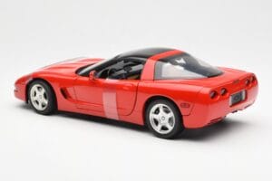 Chevrolet Corvette C5 Hardtop Червен UT Models 1:18 21041 Метал — снимка 5 от 6