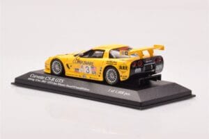 Chevrolet Corvette C5R #3 O. Gavin / J. O'Connell / R. Fellows Sebring 12 Hours 2003 Minichamps 1:43 400031403 Метал — снимка 3 от 4