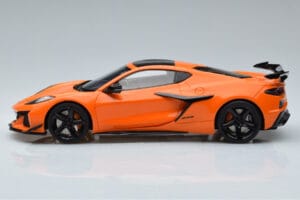 Chevrolet Corvette C8 Z06 Оранжев GT Spirit 1:18 GT417 Смола — снимка 3 от 6