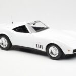 Chevrolet Corvette C3 Кабриолет Can-Am Бял Norev 1:18 - image 4 of 6
