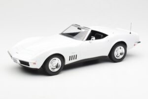 Chevrolet Corvette C3 Кабриолет Can-Am Бял Norev 1:18