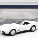 Chevrolet Corvette C3 Кабриолет Can-Am Бял Norev 1:18 - image 6 of 6