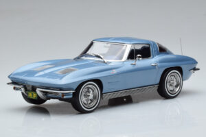 Chevrolet Corvette C2 Sting Ray Синьо Norev 1:18