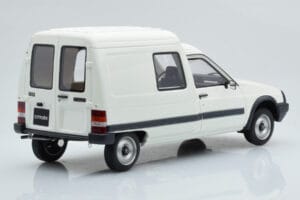 Citroen C15 E Бял Otto 1:18 OT956B Смола — снимка 2 от 6