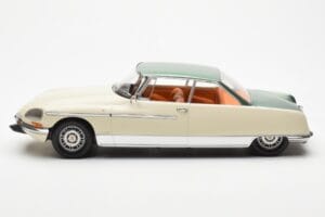 Citroen DS 21 Le Leman Кабриолет Слонова Кост и Зелен Norev 1:18 181751 Метал — снимка 3 от 6