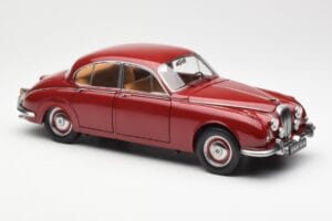 Daimler 250 V8 Червен Paragon 1:18 PA-98312 Метал — снимка 6 от 8