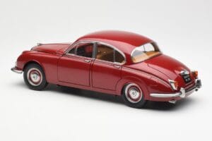 Daimler 250 V8 Червен Paragon 1:18 PA-98312 Метал — снимка 7 от 8