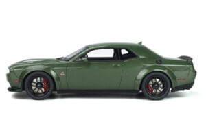 Dodge Challenger R/T SCAT Pack Widebody Зелен GT Spirit 1:18 GT815 Смола — снимка 3 от 5