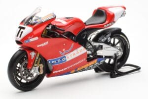 Ducati Desmosedici MotoGP Prova 2002 Minichamps 1:12 122020099 Метал — снимка 2 от 4