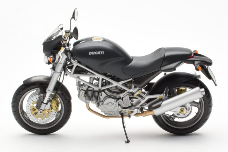 Ducati Monster M900 Черен Minichamps 1:12