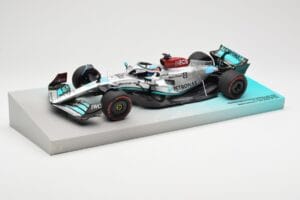 Mercedes AMG Petronas W13 E Performance #63 G. Russell Brazilian GP 1st Win 2022 Minichamps 1:18 113222163 Смола — снимка 2 от 4