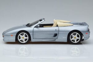 Ferrari F355 Spider Hot Wheels 1:18 23907 Метал — снимка 4 от 7