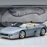 Ferrari F355 Spider Hot Wheels 1:18 23907 Метал - image 7 of 7