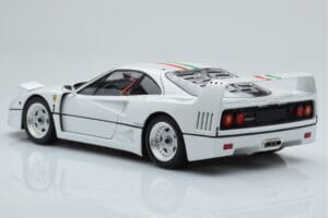 Ferrari F40 Перлено Бял Italy Kyosho 1:18 08416PWT-G Метал — снимка 7 от 8