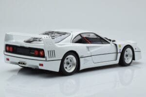 Ferrari F40 Перлено Бял Kyosho 1:18 08416PW-G Метал — снимка 3 от 8