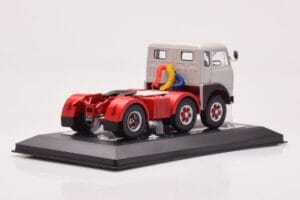 Fiat 690 T1 Бял IXO 1:43 TR176 Метал — снимка 2 от 4